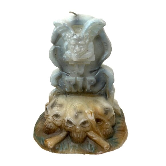 Halloween Vintage Gargoyle Sitting on Skulls  Candle NOS NWOT - Picture 2 of 10